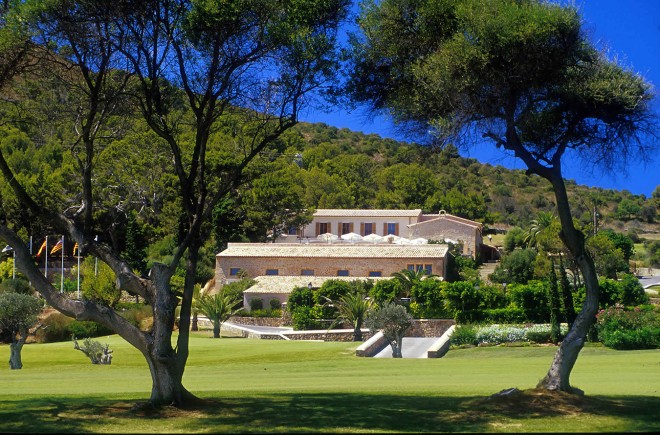 Alcanada Golf - Palma de Mallorca - Spain - Clubs to hire