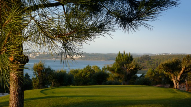Bom Sucesso Golf Course - Lisbon - Portugal - Clubs to hire