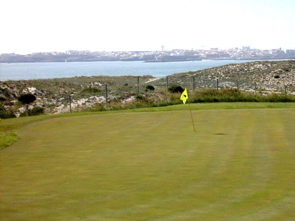 Botado Atlantico Golf - Lisboa - Portugal - Alquiler de palos de golf