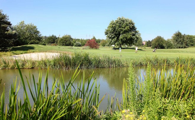 Garden Golf de Cergy - Paris - France - Clubs to hire