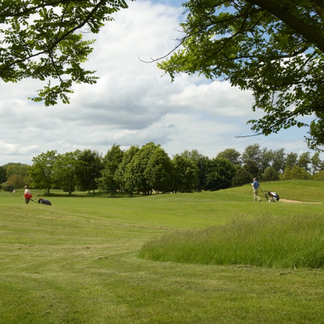 Golf Blue Green de Villennes - Paris - France - Clubs to hire