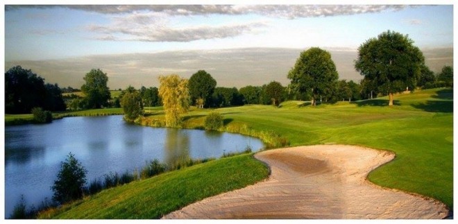Golf de Courson Stade Francais - Paris OUEST- Saint Germain - France - Location de clubs de golf