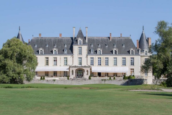 Golf du Château d&#39;Augerville - Paris - Francia - Alquiler de palos de golf