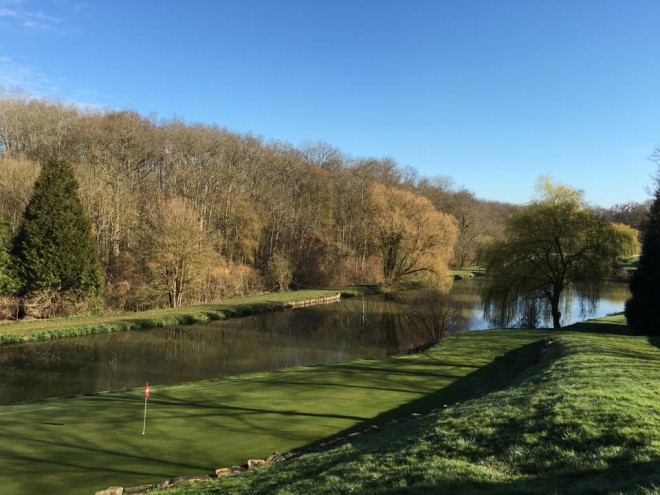 La Vaucouleurs Golf Club - Paris - Francia - Alquiler de palos de golf