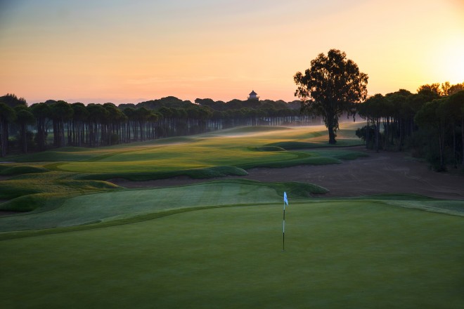 Montgomerie Maxx Royal Golf Course - Belek - Antalya - Golfschlägerverleih