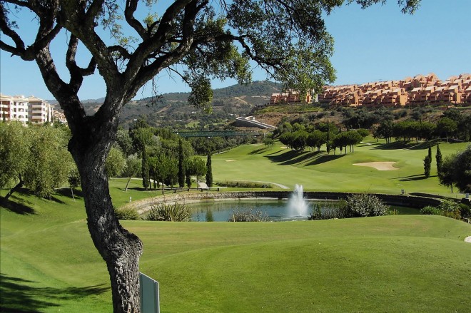 Santa Clara Golf Club Marbella - Málaga - España - Alquiler de palos de golf