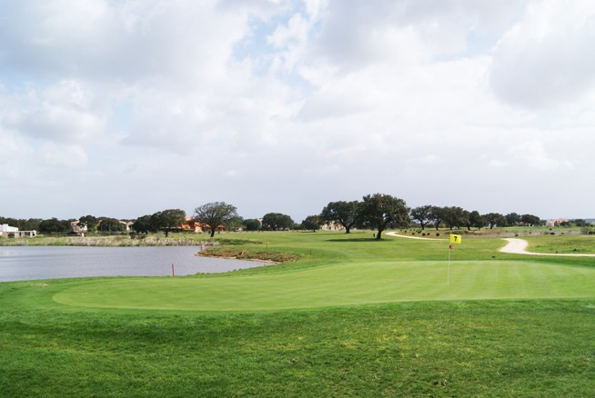 Santo Estevao Golf - Lisbon - Portugal - Clubs to hire