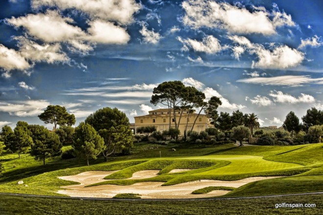 Hire golf clubs in Palma
